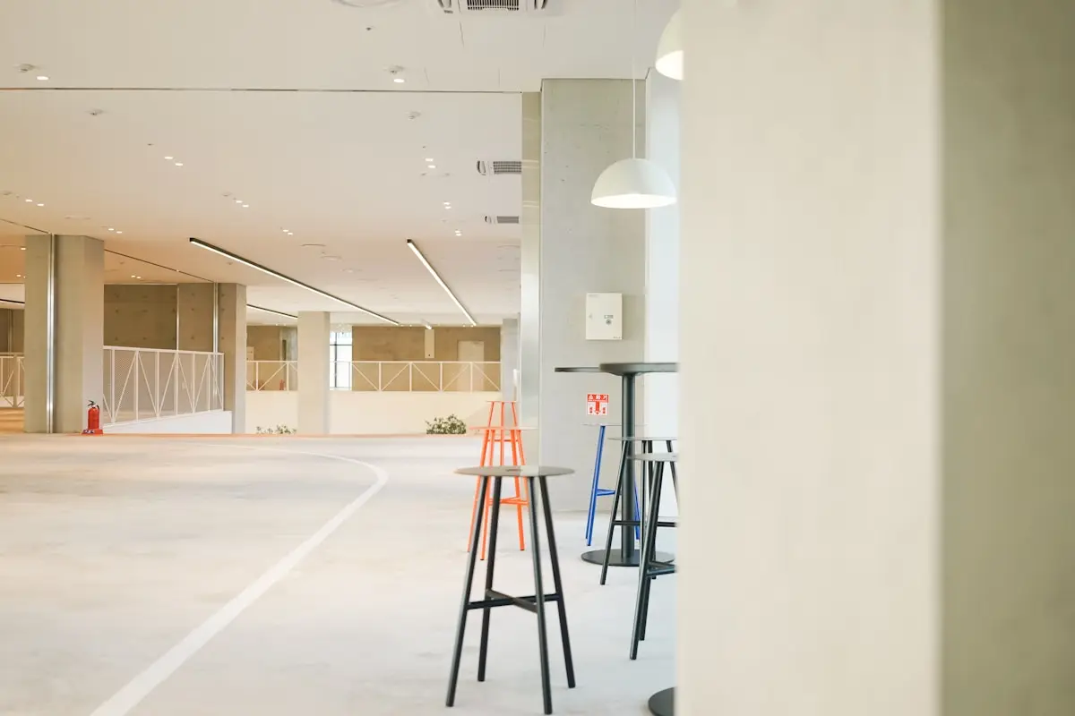 Tornado Tower Office - Floor 18