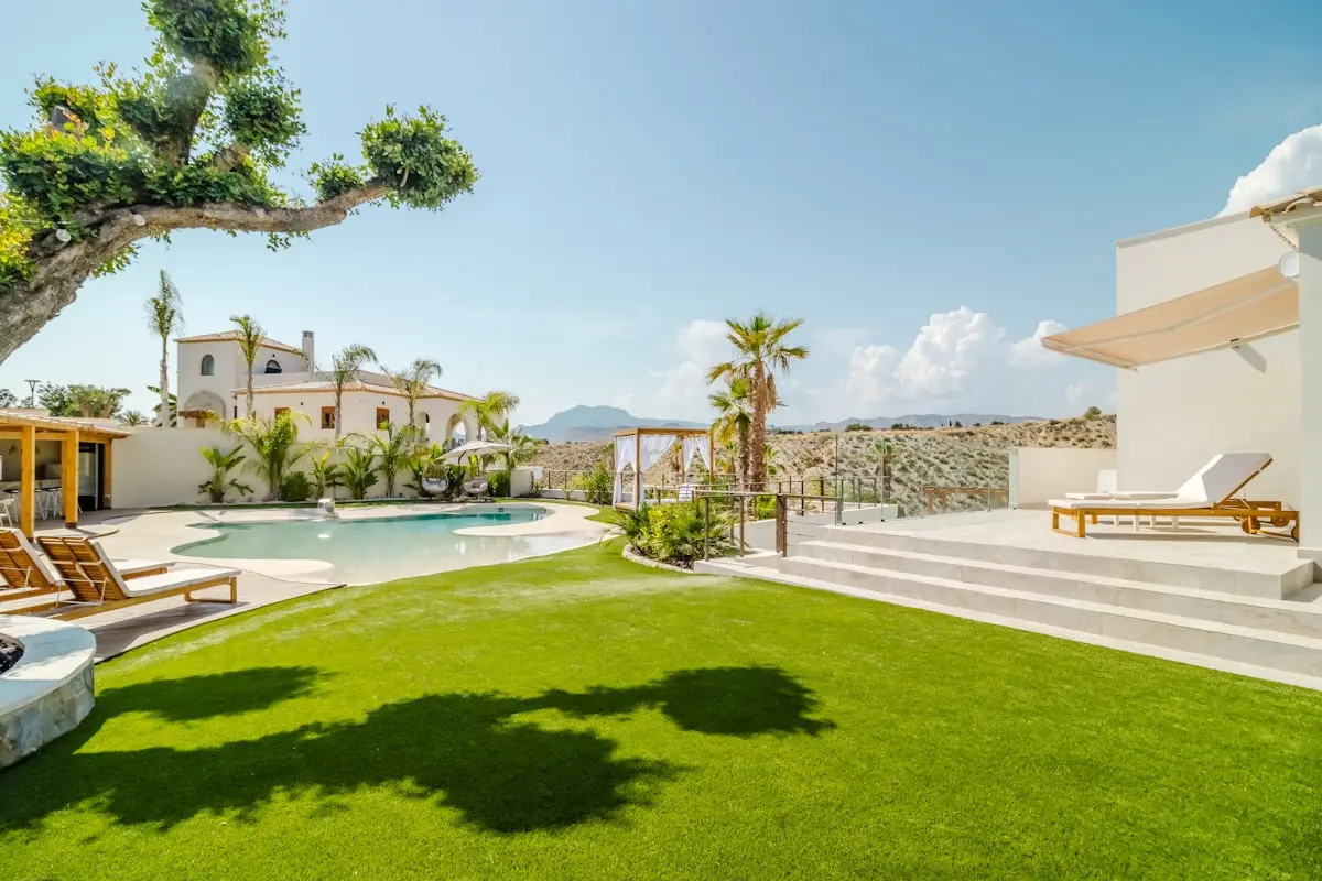 Wakra Seafront Villas